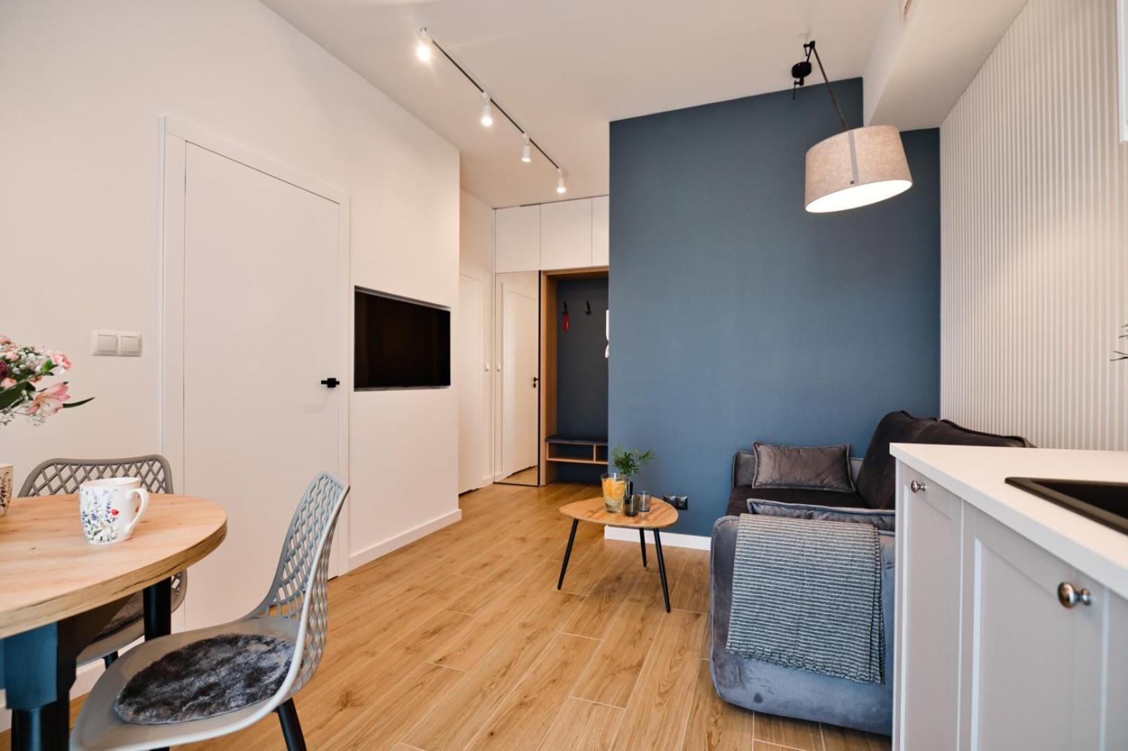 Flower Blue By Housine Apartment