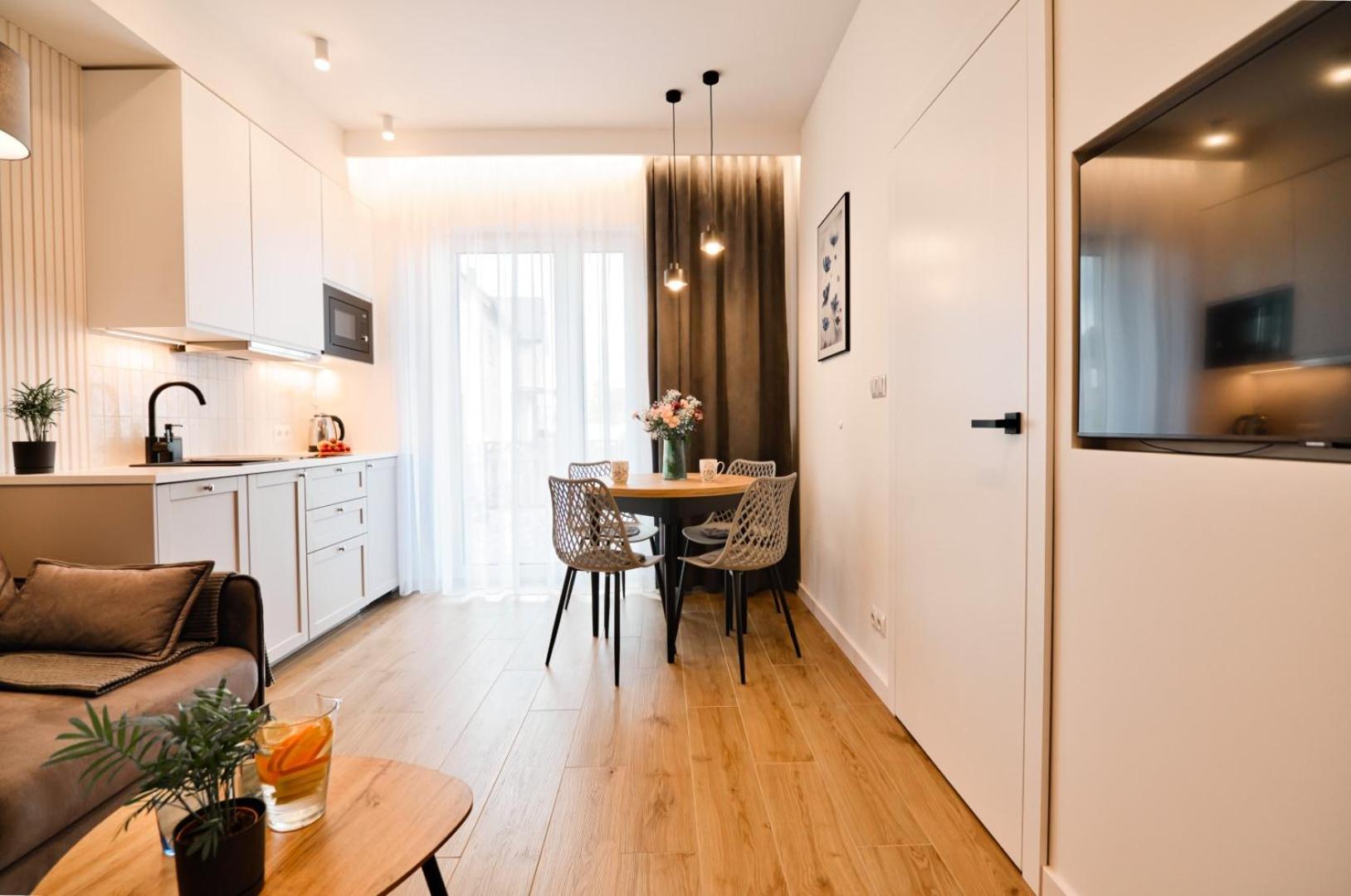 Flower Blue By Housine Apartment