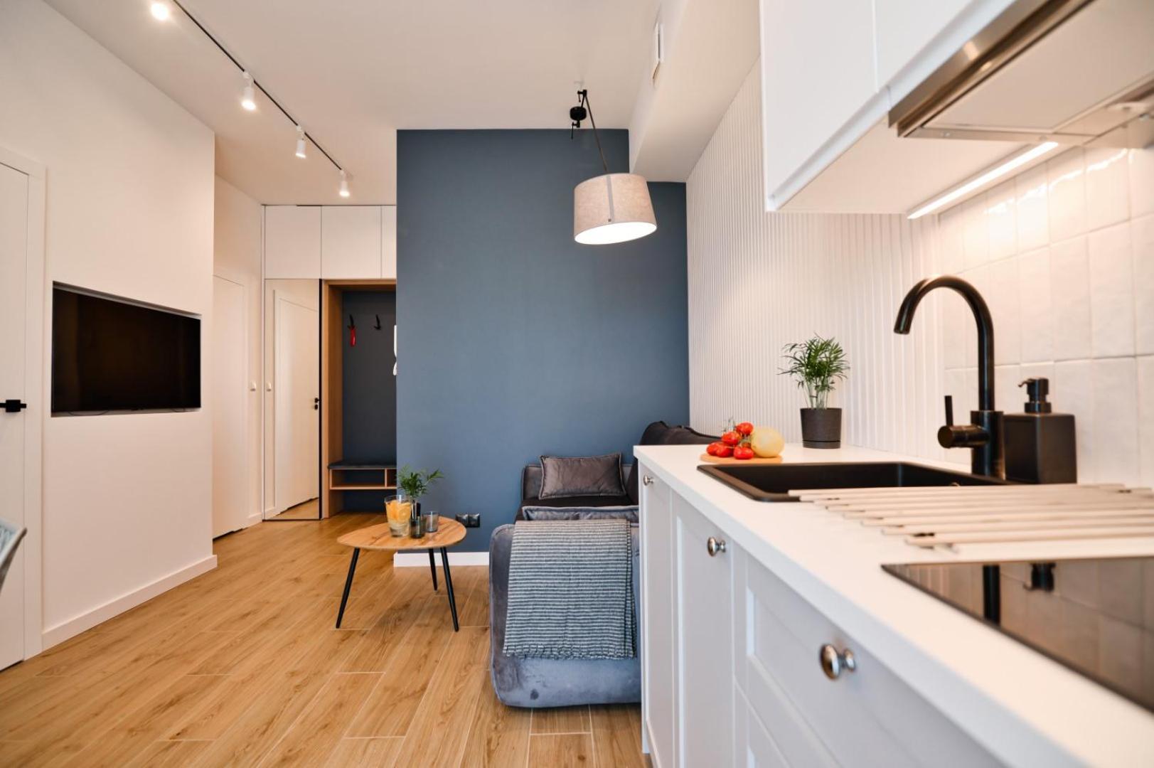 Apartment Flower Blue By Housine