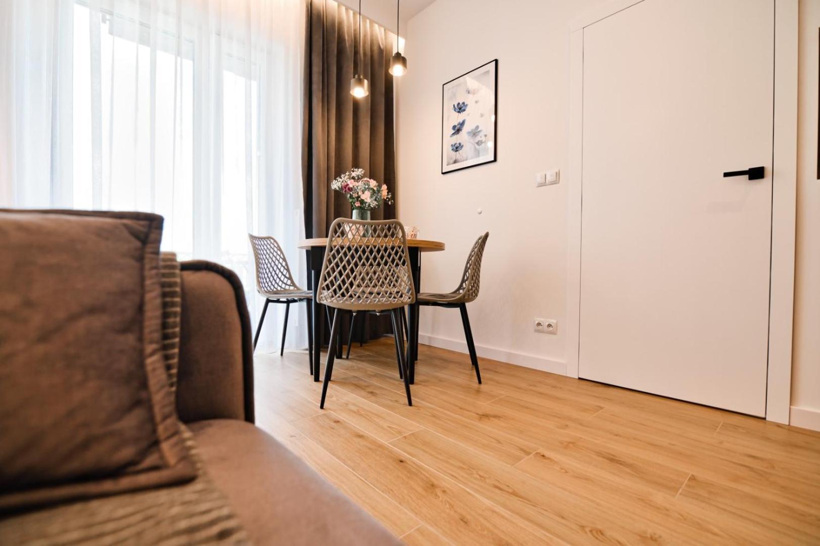 Apartment Flower Blue By Housine *